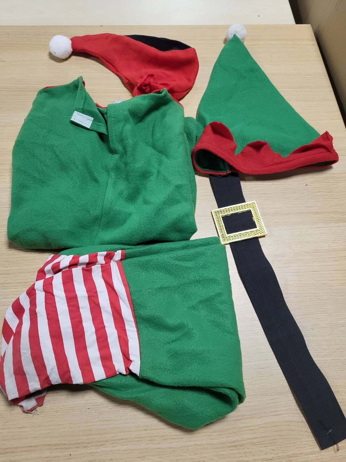 183747 - MOPQMKT Seti i Kostumit të Elfit të Krishtlindjeve për Fëmijë, 5 copë: Bluza, Pantallona, Kapele, Çorape, Rrip - Dhurata për Karnaval, Mardi Gras dhe Cosplay - Madhësia 130 cm