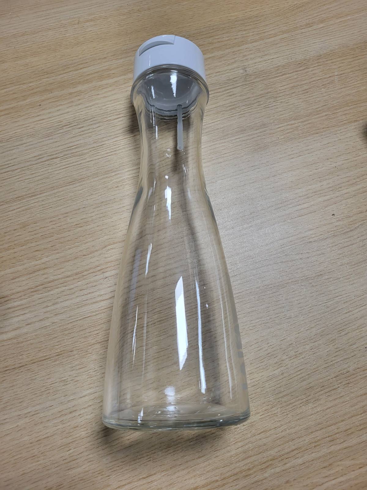 183817 - LAICA Shishe Filtri Qelqi BK31A Glassmart, E Bardhë/Transparente, Përfshirë 3 Filtra me Disk të Shpejtë, Kapacitet i Filtruar 360L, Madhësia: ‎13.8 x 13.8 x 38.8 cm, Pesha: 1.06 kg