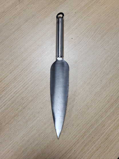 184217 - RÖSLE - Thikë për Torta me Cilësi të Lartë, Dhëmbëzime të Holla, Çelik Inox 18/10, Gjatësi 29.5 cm, Argjend
