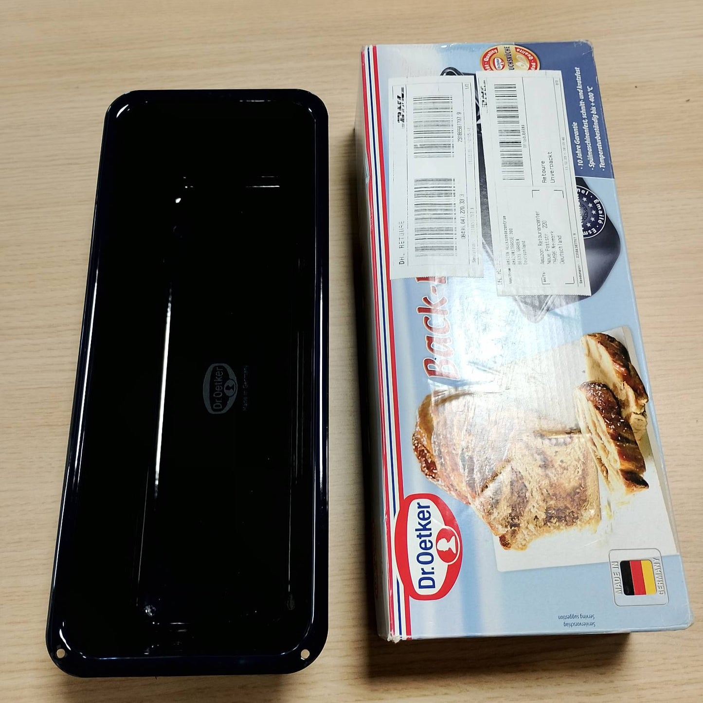184316 - DR. OETKER Tavë Pjekjeje Buke 30cm, 'Baking Love' me Veshje Smalti, Rezistente ndaj Prerjeve dhe Gërvishtjeve, Blu e Errët