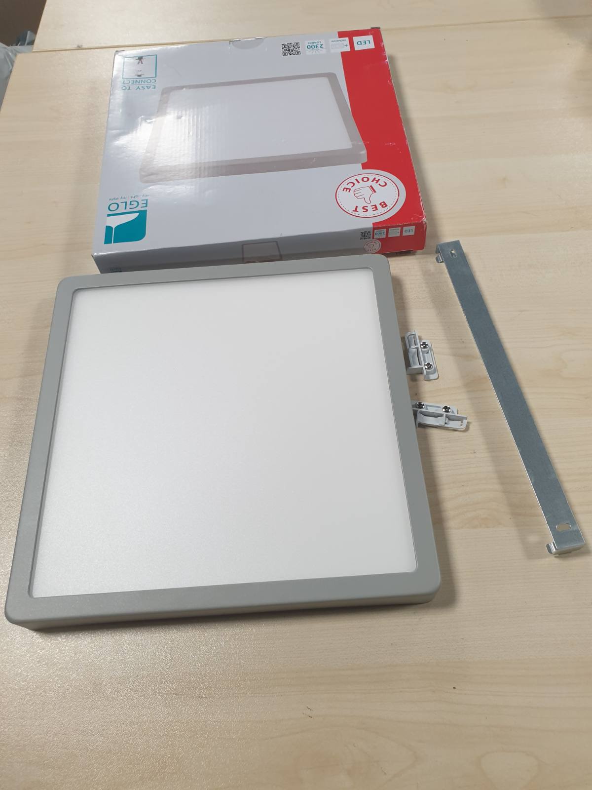 184374 - EGLO MOLAY - Llambë Tavani LED, me 1 Dritë, Montuar në Sipërfaqe prej Çeliku dhe Plastike, Argjend dhe e Bardhë, Gjatësi x Gjerësi 28.5 cm