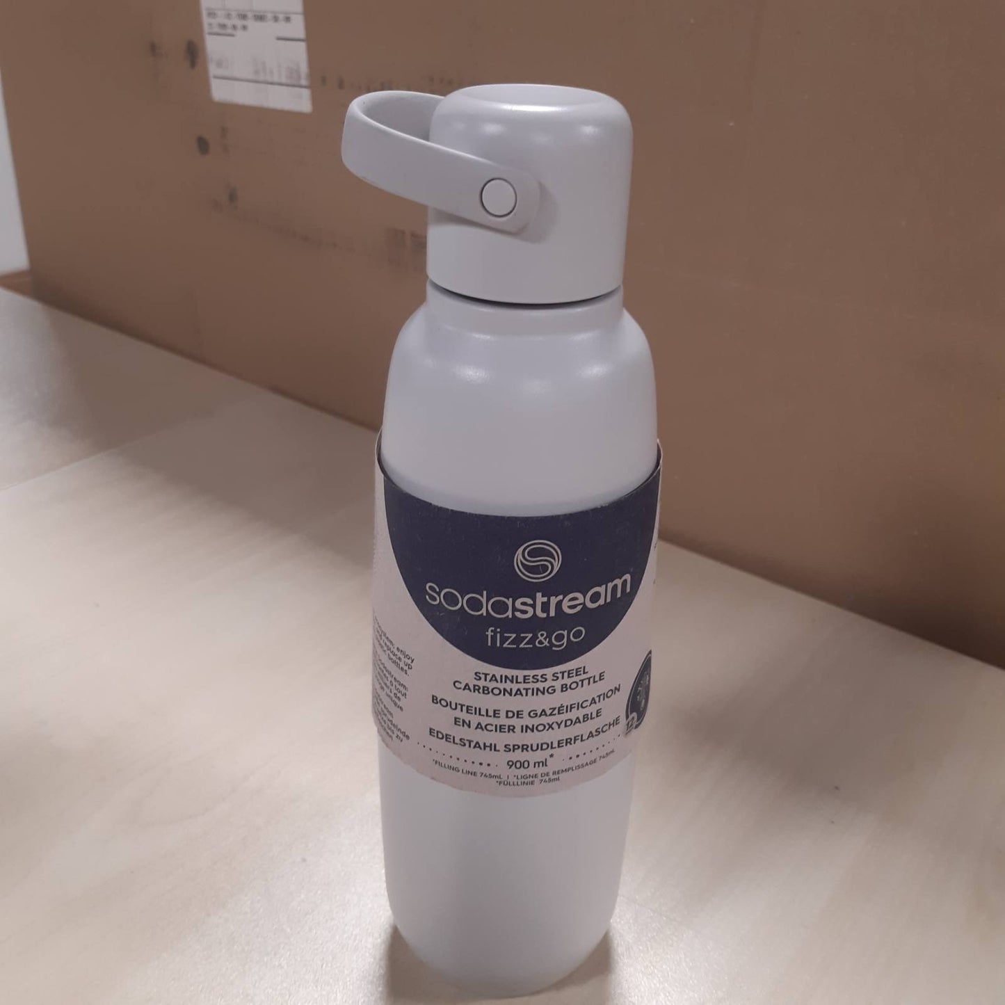 184591 - SODASTREAM Shishe Metalike Fizz&Go COOL 0.9L me Rërë, E Pajtueshme me Duo, E-Duo, Terra, Pa BPA, Mban Pijet të Ngrohta dhe të Ftohta për 12 Orë, Lavabile në Lavastovilje, Pako prej 1
