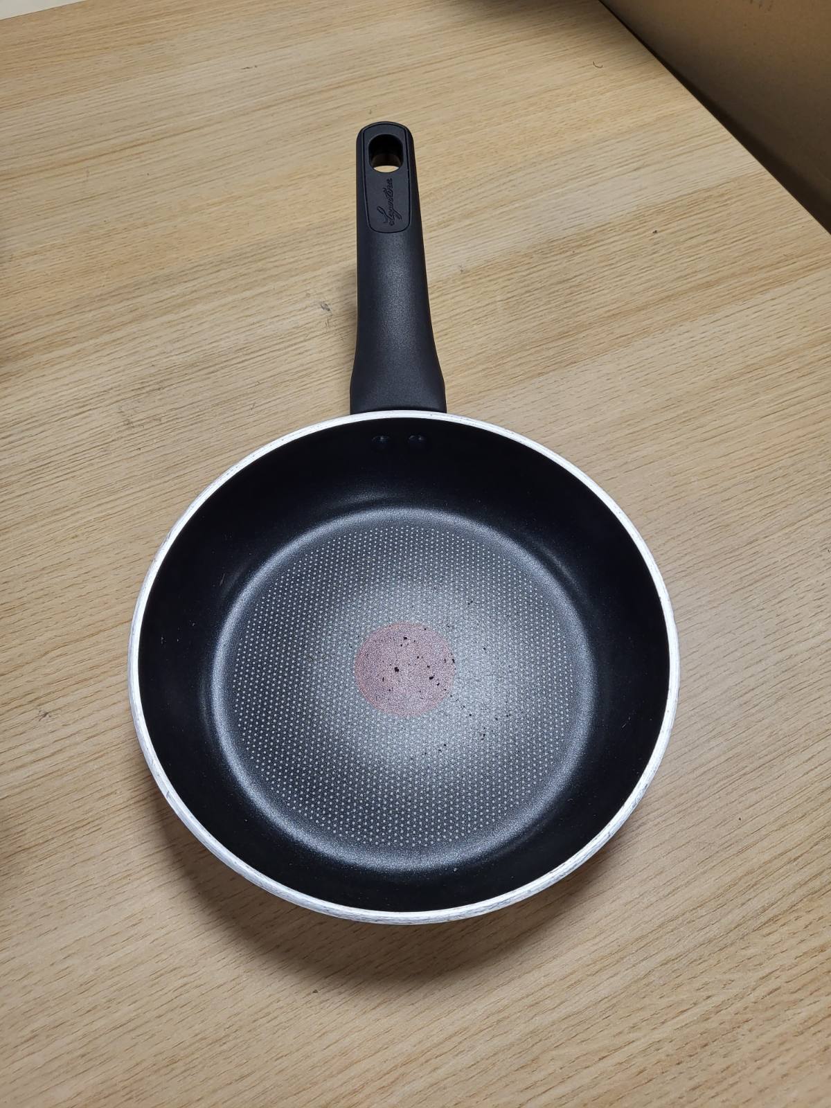 185009 - TIGAN LAGOSTINA Cucina Mediterranea Ø20cm, për Induksion, Alumini Jo-ngjitës, me Tregues Gatimi me Termo-sinjale, i Kuq