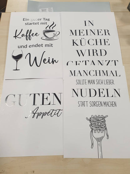 185604 - WBDESIGNZ Seti i 4 Posterave Minimaliste - Dekor Muri për Kuzhinë me Citate Pozitive dhe Ikona Ushqimore (30 x 40 cm, pa kornizë)