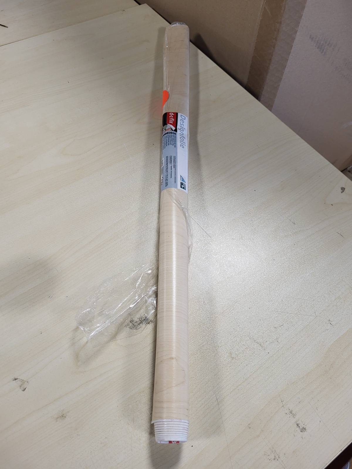 188415 - DC-FIX Fletë vetëngjitëse për mobilje, prej thupre, 67.5cm x 2m - E larëshme dhe e qëndrueshme, për dekorim të kuzhinës, dollapëve, tavolinave dhe pragjeve të dritareve - Moderne