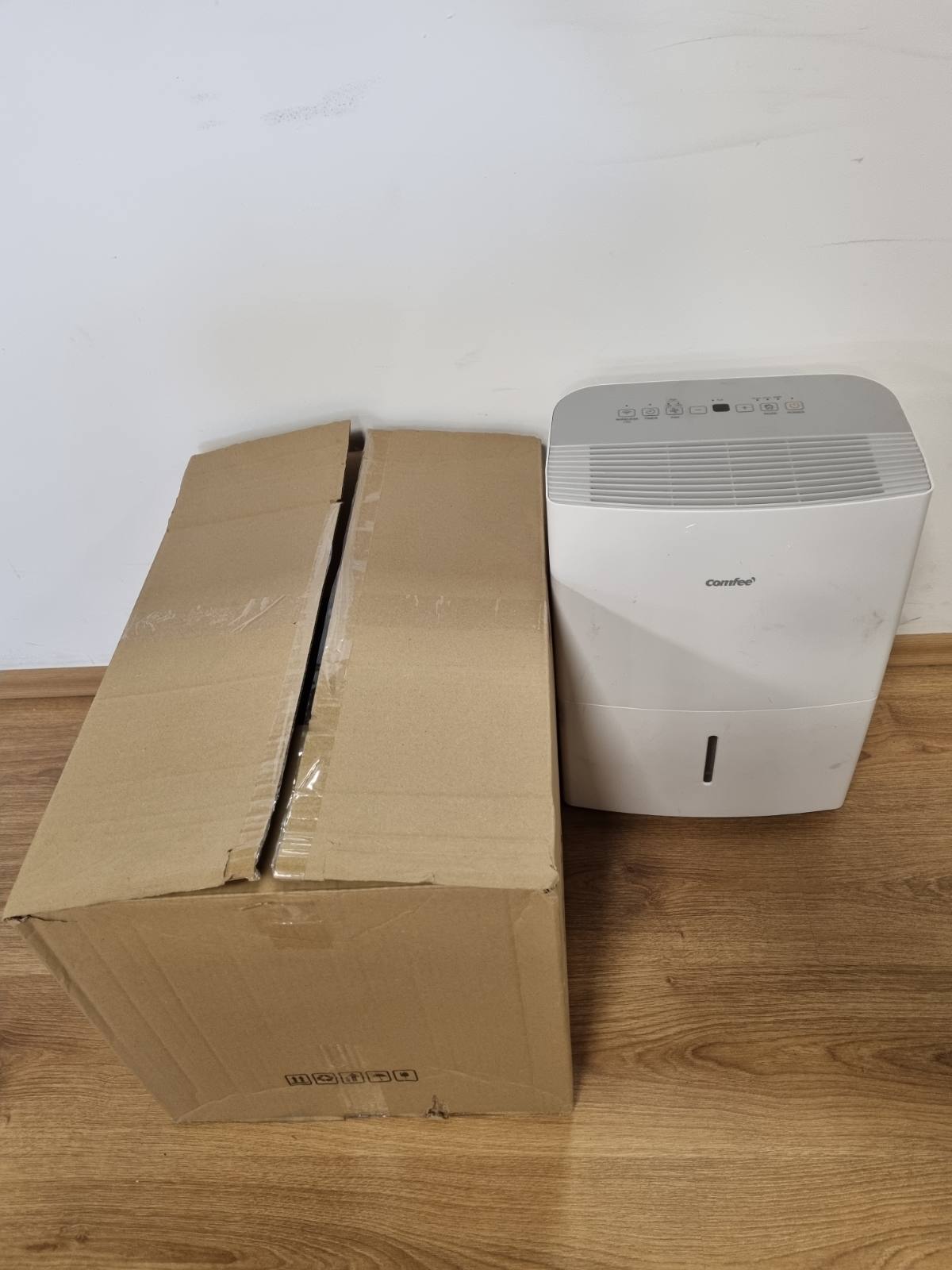 188685 - Tharëse ajri COMFEE 20L/24h, e përshtatshme për dhoma deri në 100m³ (40m²), aktivizohet me aplikacion, modalitet inteligjent, kohëmatës 24-orësh, kapacitet uji 3L, funksion kundër lagështirës, modeli MDDF-20DEN7-WF