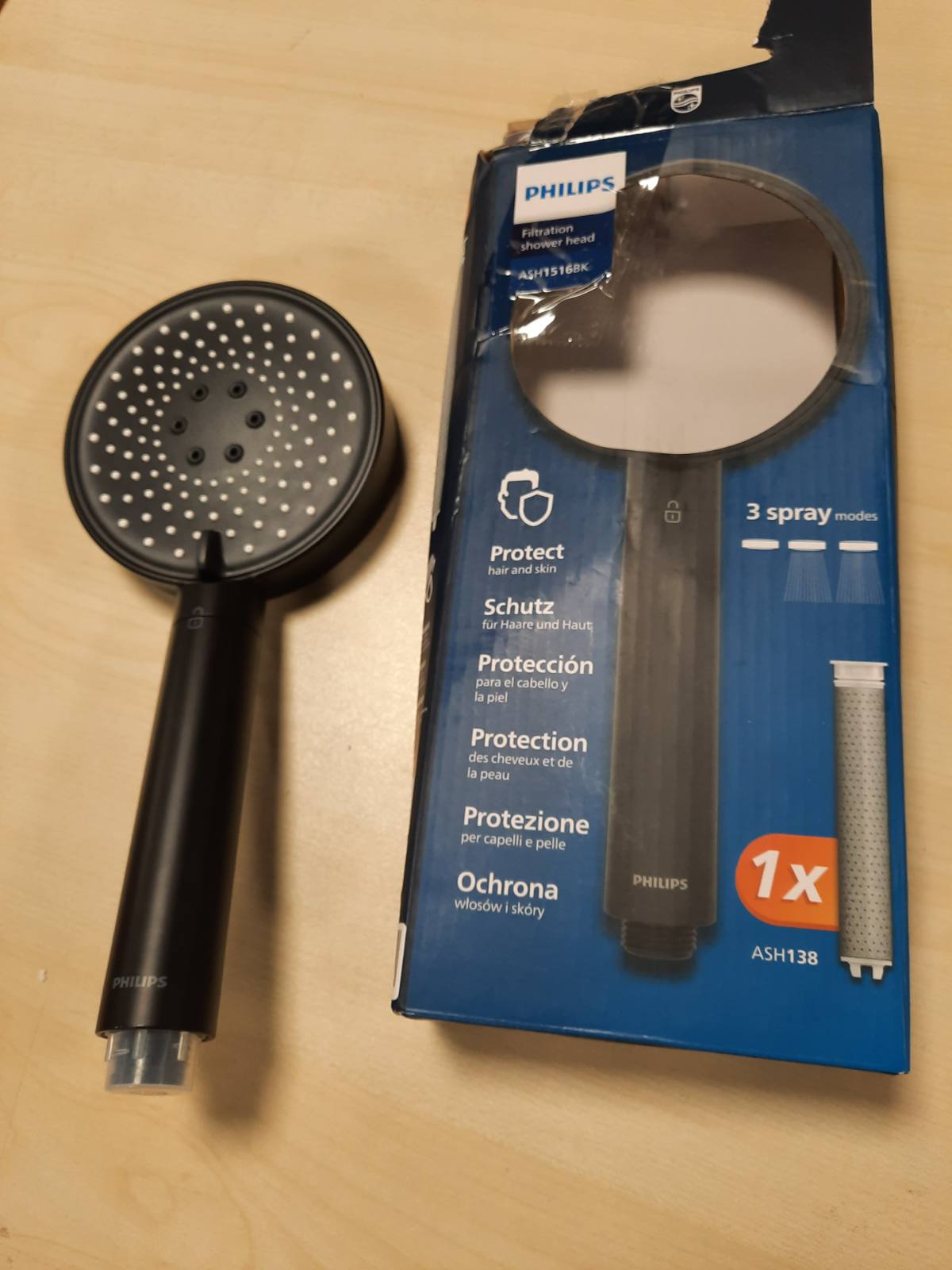 196178 - PHILIPS Koka e Dušit me Filtrin për Ujë - Mbrojtje për Lëkurë dhe Flokë, Largim Efektiv i Klorit dhe Grimcave të Mëdha, 3 Mënyra të Spraktimit, Kapaciteti i Filtrit për 1 Muaj, Ngjyra e Zezë