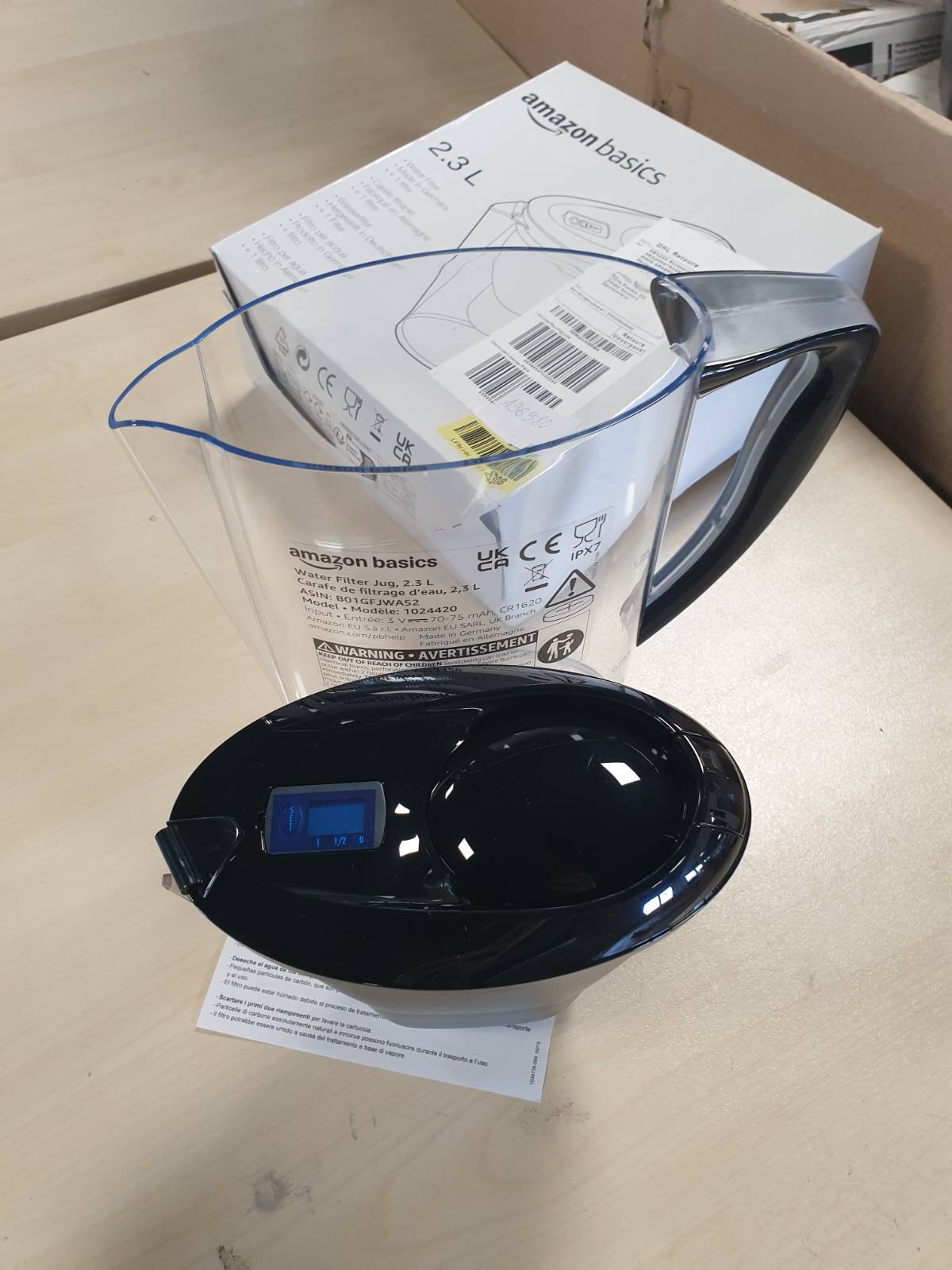 196980 - AMAZON BASICS Filtër për Ujë, Kapacitet 2.3L, Ngjyra e Zi