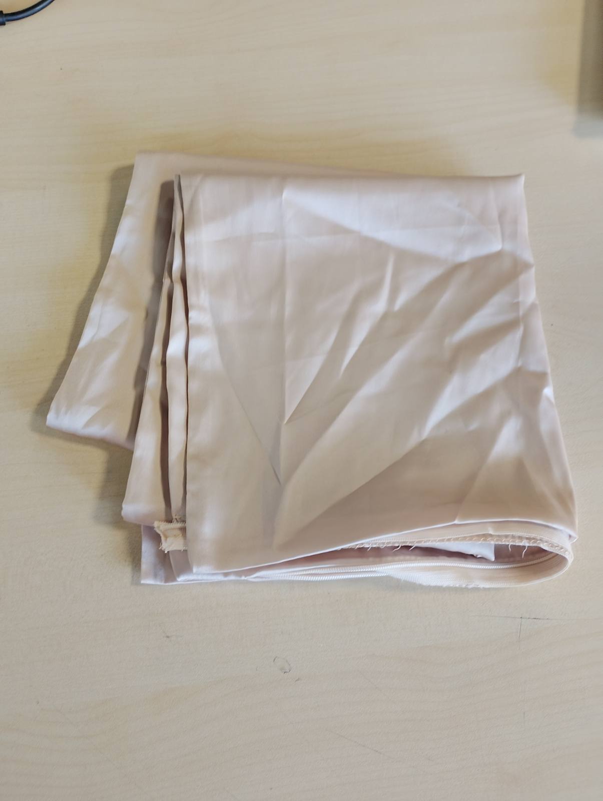 197211 - ADUBOR Mbulesë Jastëku 100% Mëndafsh, 40x80cm, me Zinxhir të Fshehur, për Flokë dhe Lëkurë, Numër Fijesh 900, 23 Fije Mëndafshi Momme, Kafe, 1 Copë