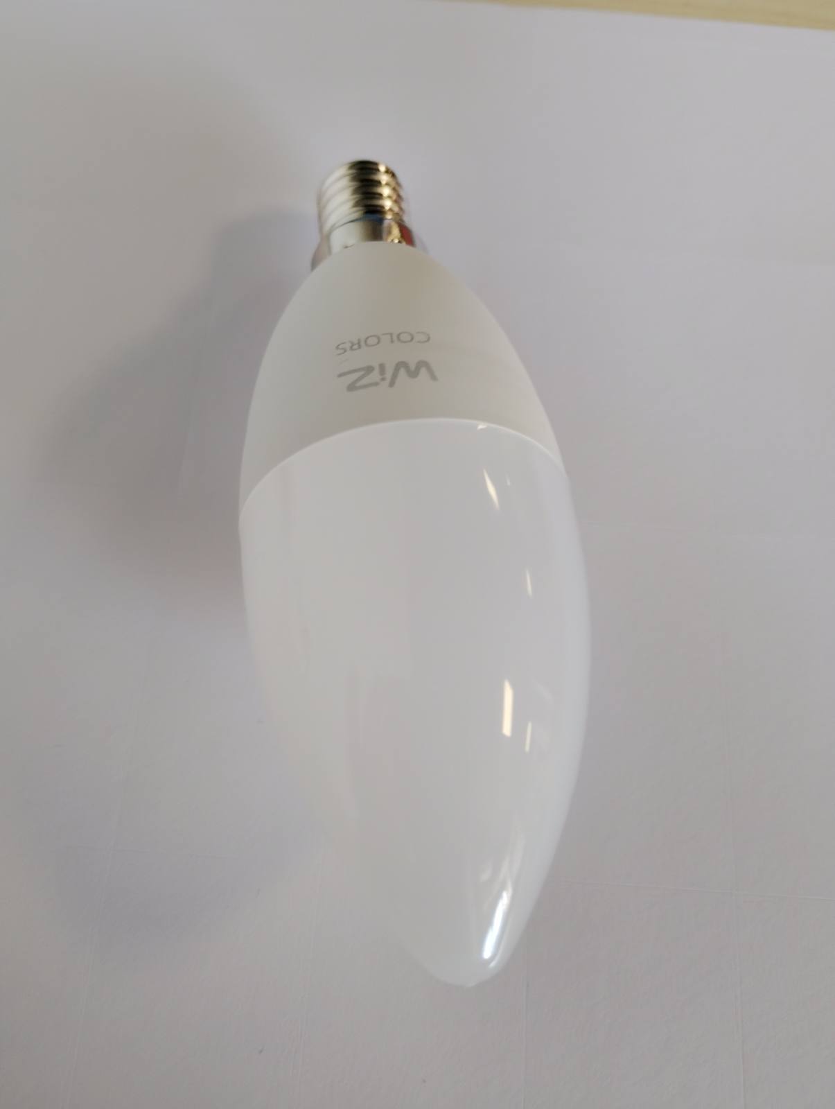 197380 - WIZ Llambë LED Inteligjente me Ngjyra, Ekuivalente me 40W, E14, me Sensor Lëvizjeje, Lidhje Wi-Fi, Kontroll Zanor, Kompatibile me Aplikacionin, Alexa, Asistentin e Google dhe Apple HomeKit