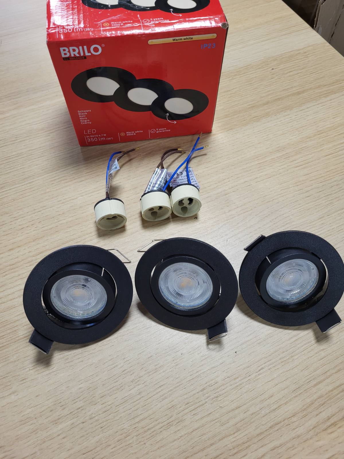 197981 - BRILONER - Set 3 Drita LED të Inkasuara, 230V, Dritë e Bardhë e Ngrohtë, Rrotulluese, Madhësi Prerjeje 68 mm, 8x2.2 cm, e Zezë