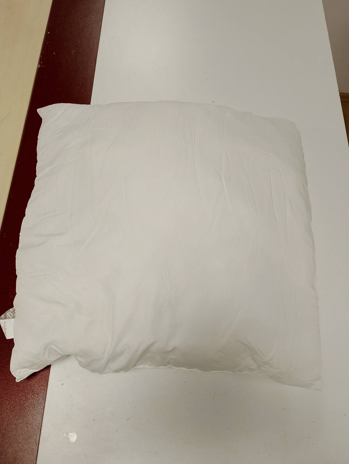 198725 - SET PREJ 2 COPËSH Jastëk me lule 65x65cm, për shtrat, gjumi dhe dekorativë, antialergjikë, kundër marimangave të pluhurit dhe ftohës, mbulesë jastëku prej poliesteri të bardhë