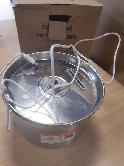 256002 - BALIMOPET Shatërvan për Mace prej Çeliku Inoks, 2.2L, Shatërvan Pirjeje Super i Qetë me Kabllo, i Lehtë për t’u Pastruar, Sistem Filtrimi të Katërfishtë dhe Dritë LED, me 3 Filtra Karboni të Aktivizuar