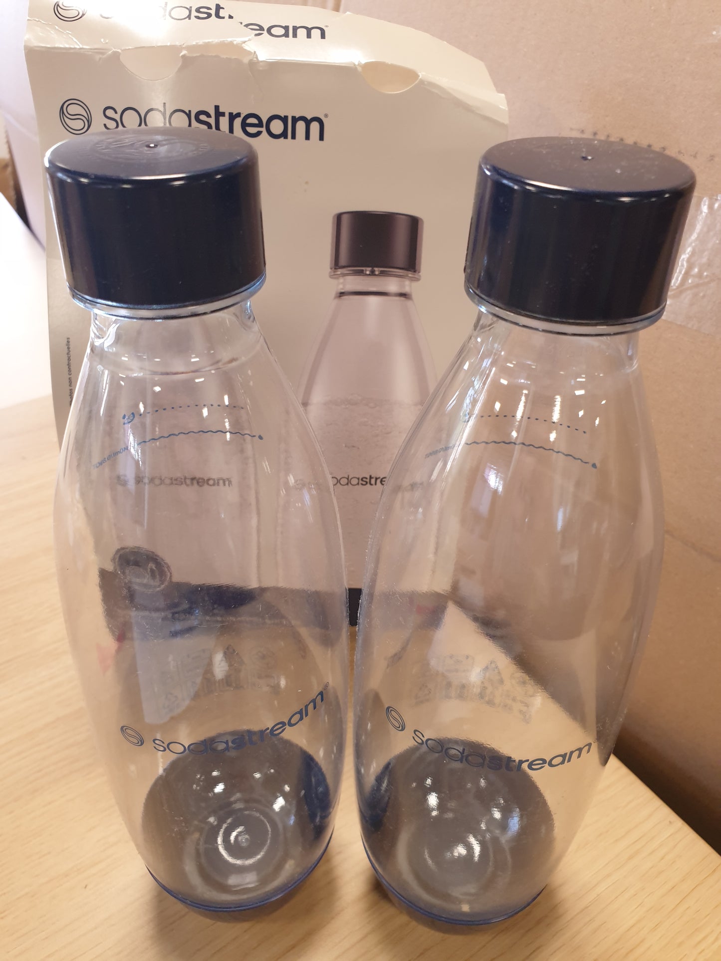 256219 - SODASTREAM 2 shishe individuale për lavastovilje - Përshtatshme për pajisje uji të gazuar: Duo, Terra, E-Terra, Art, Gaia - Ngjyra: blu e errët