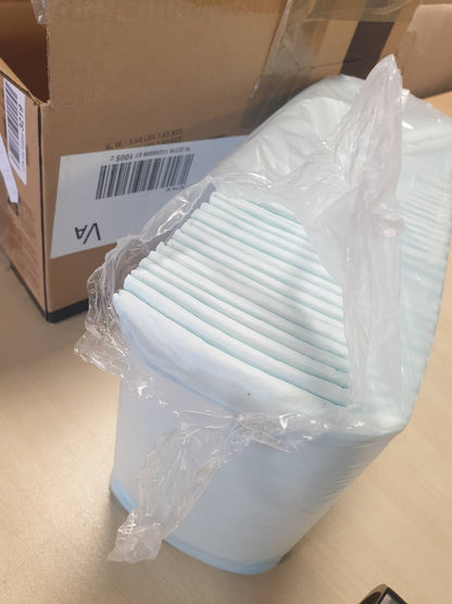 210159 - AMAZON BASICS Peceta të Papërshkueshme për Stërvitje Tualeti për Qen, të Parfumuara, me 5 Shtresa, 56x56cm, Standarde (Pako 50 copë), Blu/e Bardhë