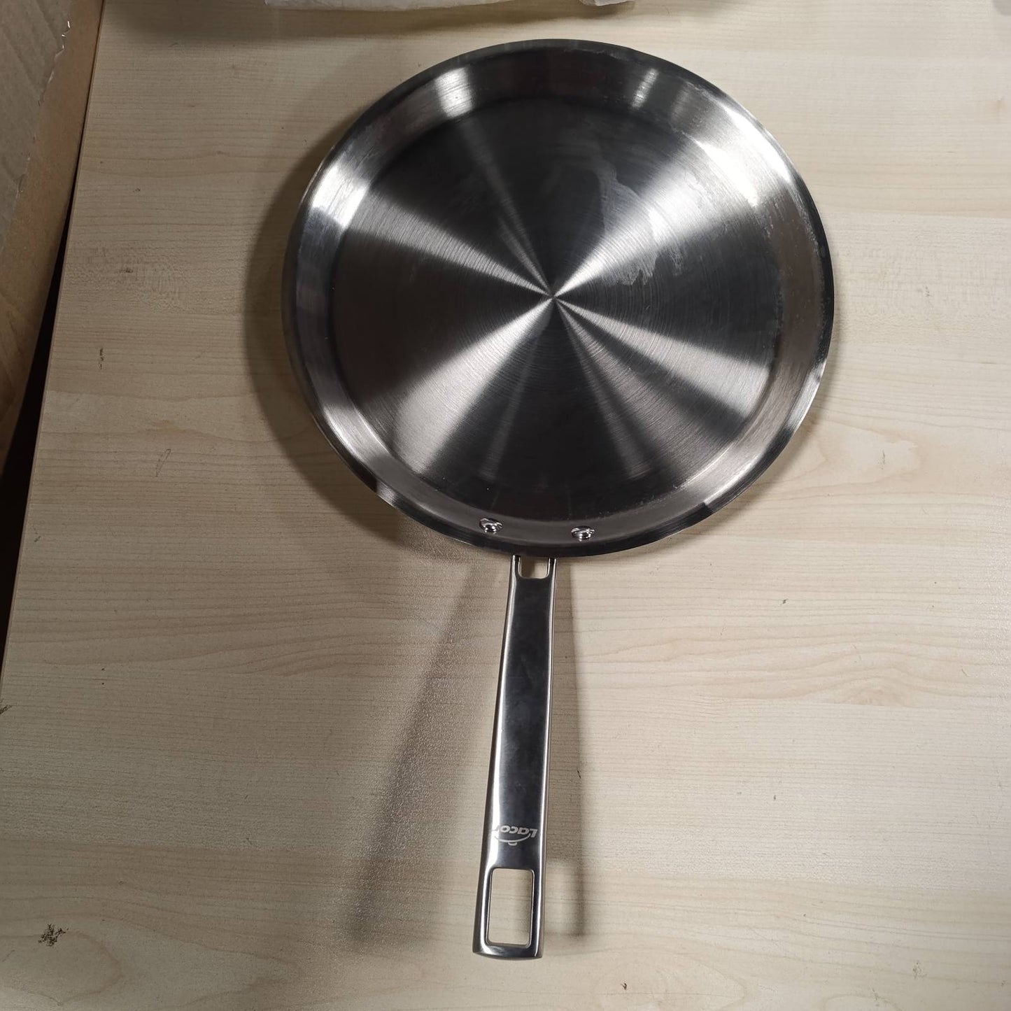 213565 - LACOR – Tigan për Krepa FOODIE, Çelik Inox 18/10, Pa PFOA, Dorezë Ergonomike, Bazë me Shpërndarje të Njëtrajtshme të Nxehtësisë, i Përshtatshëm për Induksion, i Sigurt për Lavastovilje, Ø 28 cm
