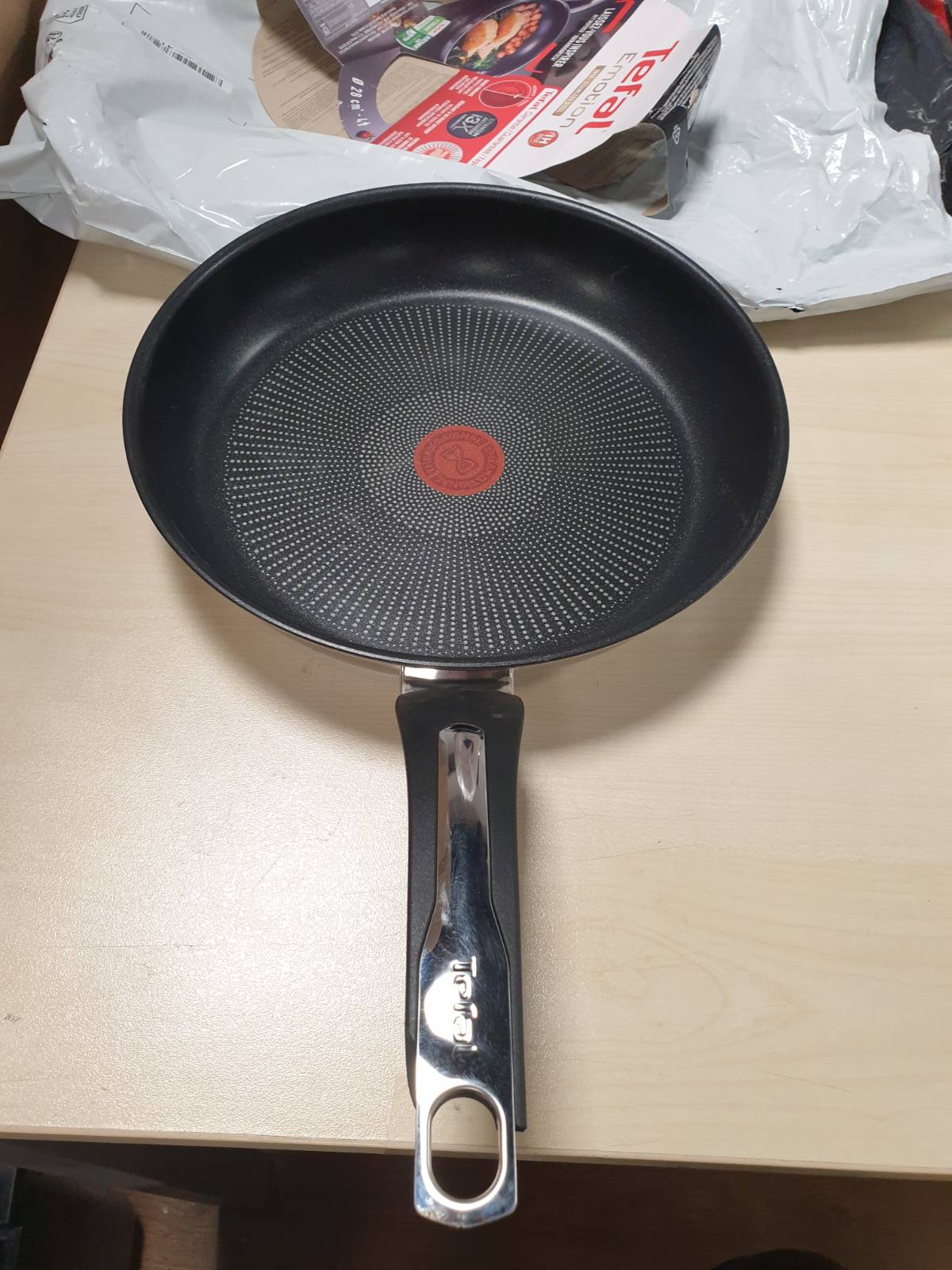 213762 - TEFAL Tigan 28 cm, Veshje jo-ngjitëse, Garanci 10-vjeçare, Kompatibile me induksion