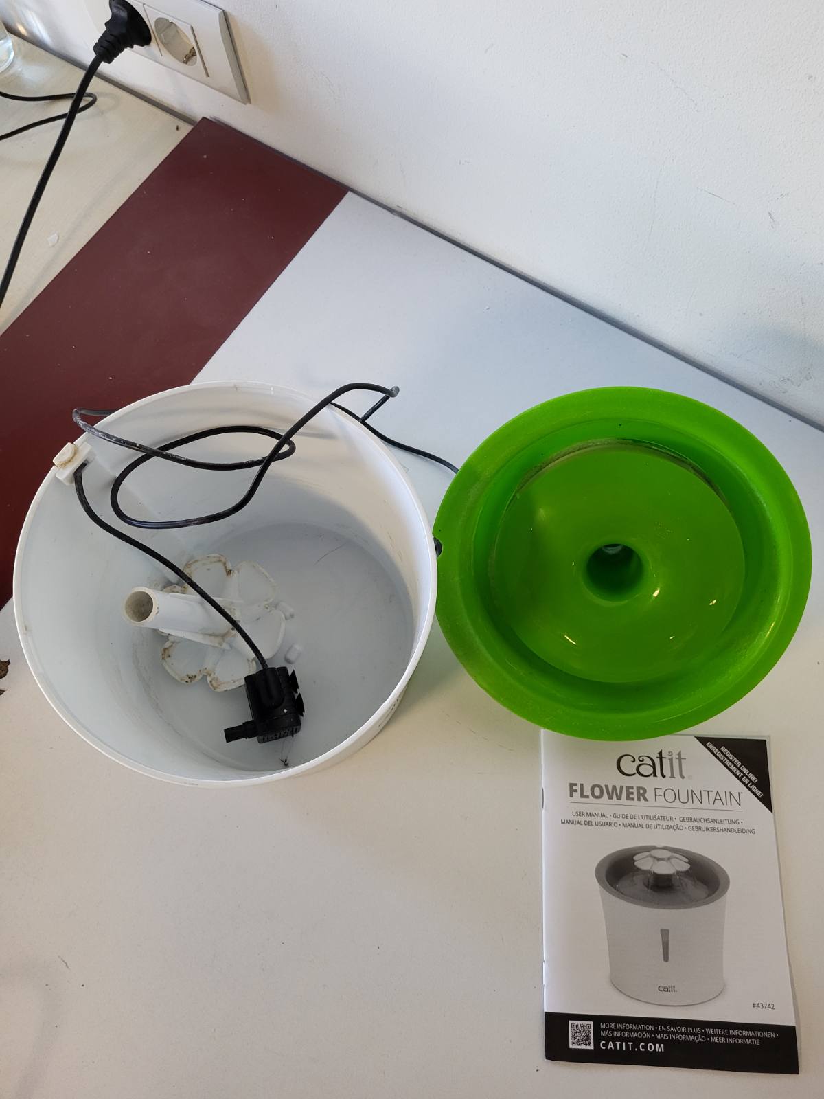 214403 - CATIT Shatërvan me Lule për macet, 3L, i bardhë/jeshil