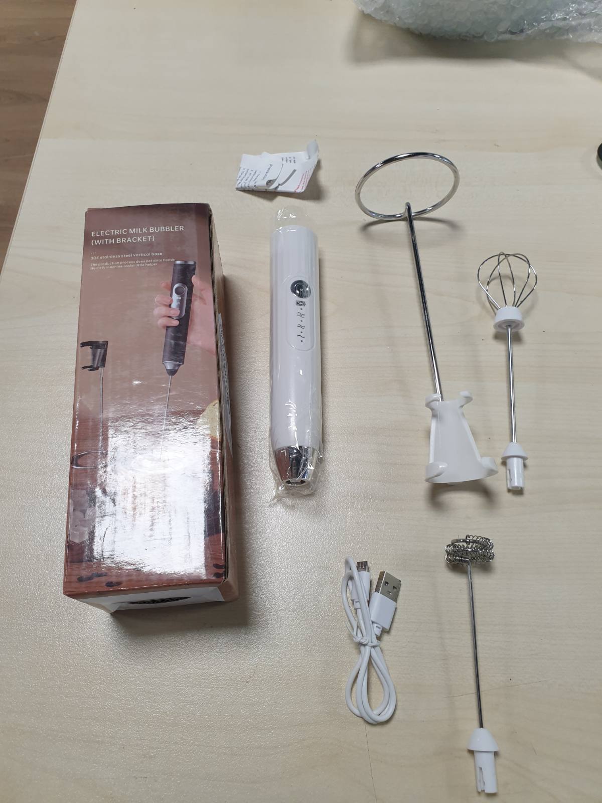 215507 - Shkop elektrik për shkumëzim qumështi, i rikarikueshëm me USB, 3 cilësime të rregullueshme, 2 rrahëse dore