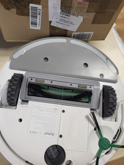217019 - IROBOT Roomba 105 Combo - Fshirje me korrent + fshesë me korrent - Clearview LiDAR - 7000Pa - 120 minuta - SmartScrub - Shmangia e pengesave - Pastrimi i zonave - Karikimi dhe rifillimi - Aplikacioni - E bardhë