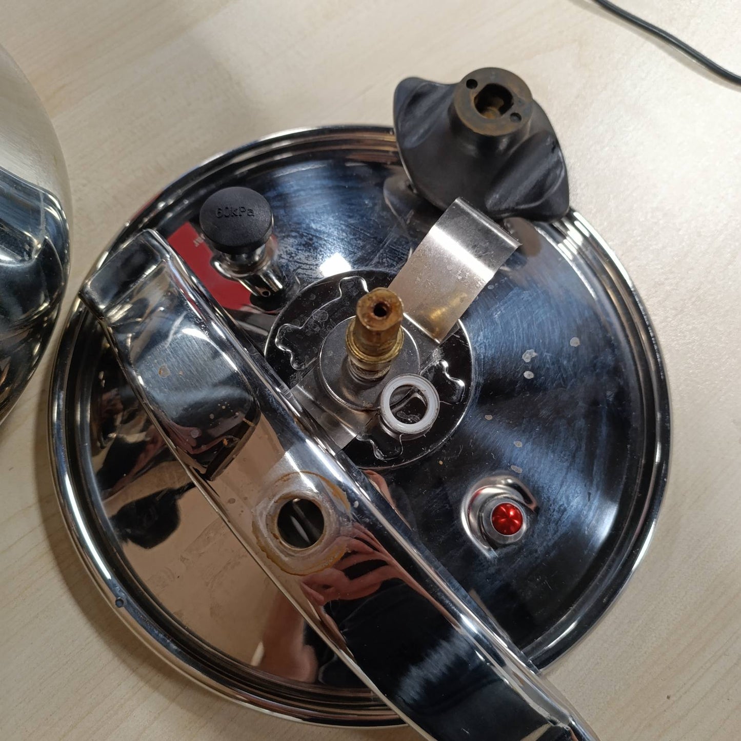 217222 - JATA HOGAR OPC8 - Tenxhere me presion të shpejtë prej çeliku inox 8 litra, 3 sisteme sigurie, e përshtatshme për të gjitha llojet e sobave, përfshirë induksionin