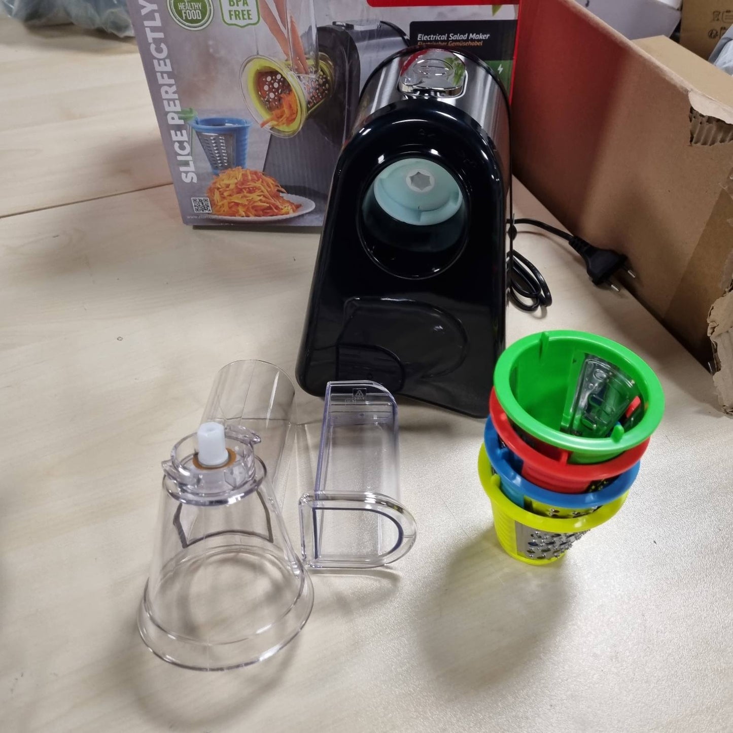 217459 - ZILAN Prerëse Elektrike Perimesh, 4 në 1, Kërcetëse Mandoline për Perime dhe Fruta, 200W