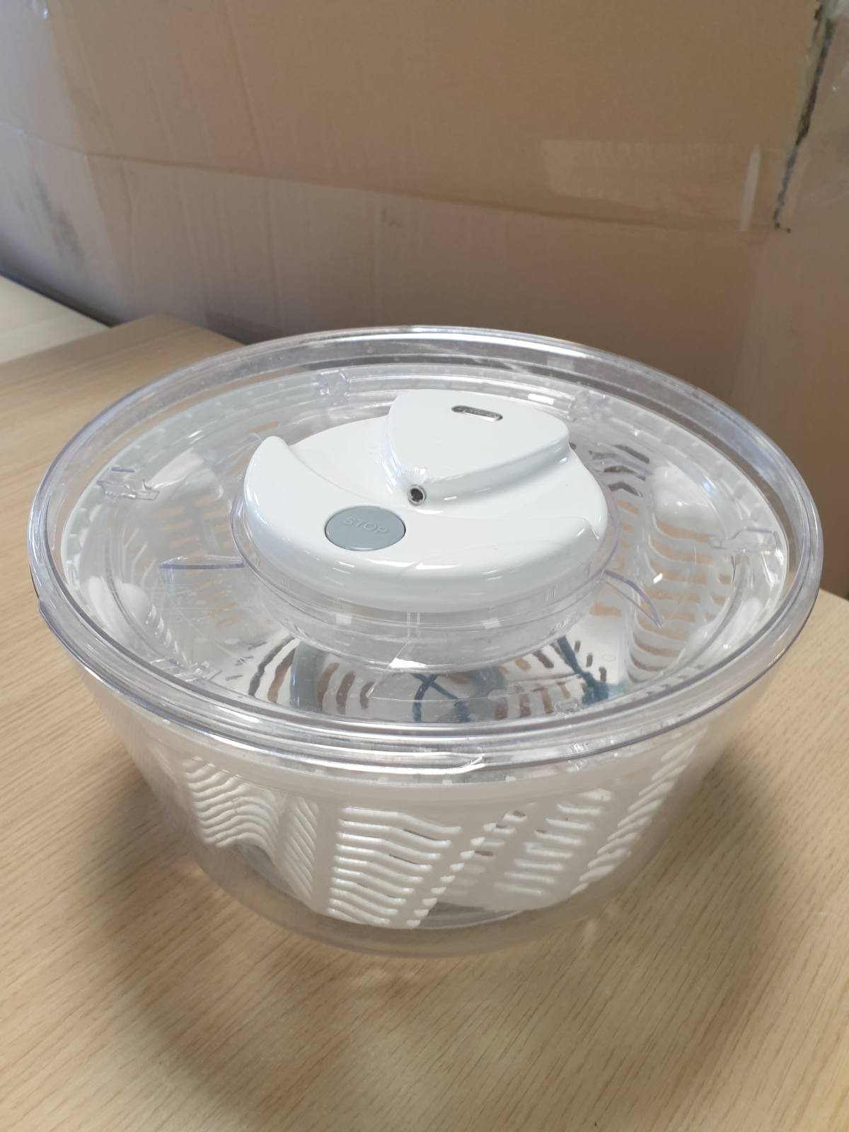 217482 - Zyliss Easy Spin 2 tharëse sallatash, kapacitet 6L, e madhe, plastike, e bardhë, përfshin tasin e sallatës, Teknologjia Aquavent