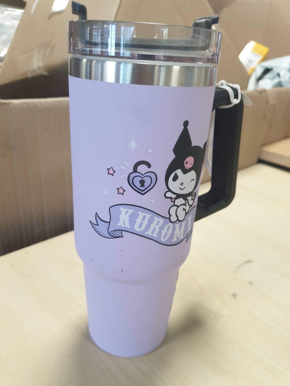 217876 - PALADONE Filxhan me kashtë të izoluar Kuromi, vjollcë, 900ml, me licencë zyrtare nga Sanrio Hello Kitty & Friends, shishe freskuese me dorezë për ujë, çaj të ftohtë, kafe