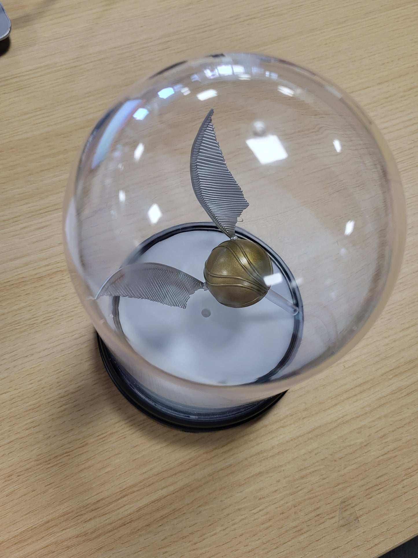 217990 - PALADONE Dritë Harry Potter Golden Snitch, Llambë Tavoline e Licencuar Zyrtarisht