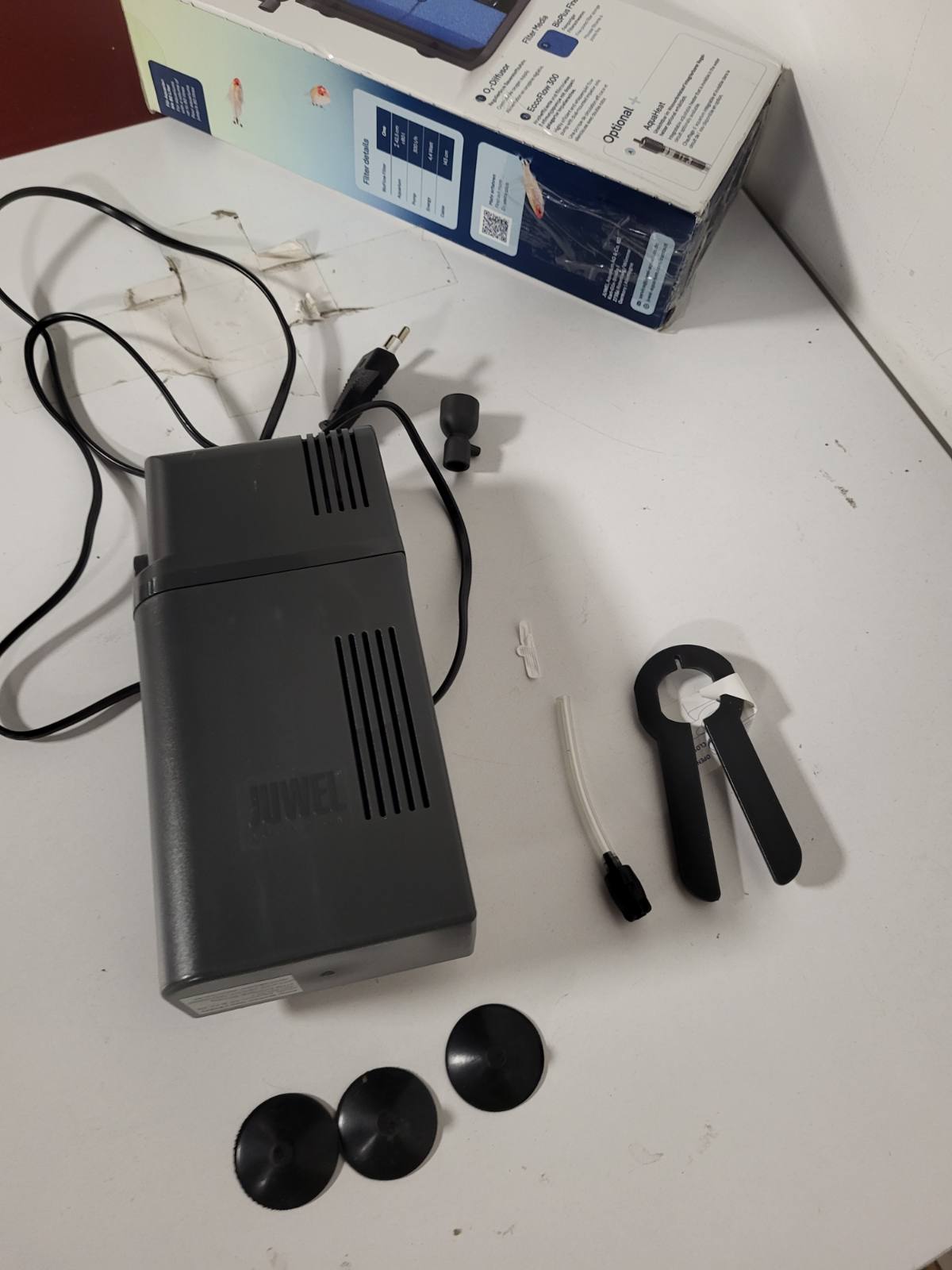218713 - JUWEL Akuariumi me Sistemin e Filtrimit Bioflow One, i përshtatshëm për akuariume deri në 40 cm të lartë, deri në 80 litra