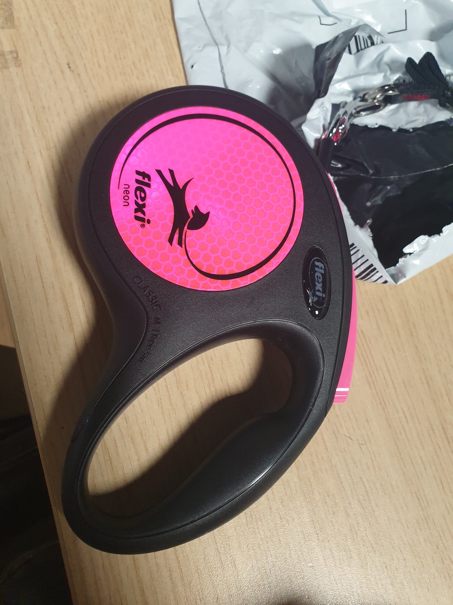 218785 - FLEXI® Rrip Neon M 5 m i zi/rozë neoni, zinxhir i tërheqshëm për qen deri në 25 kg