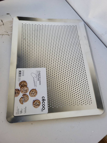 218927 - CECOA Tepsia e Pjekjes prej Alumini me Mikro-Perforim 40x30 cm, pjekje e njësuar, ideale për pasta dhe pica