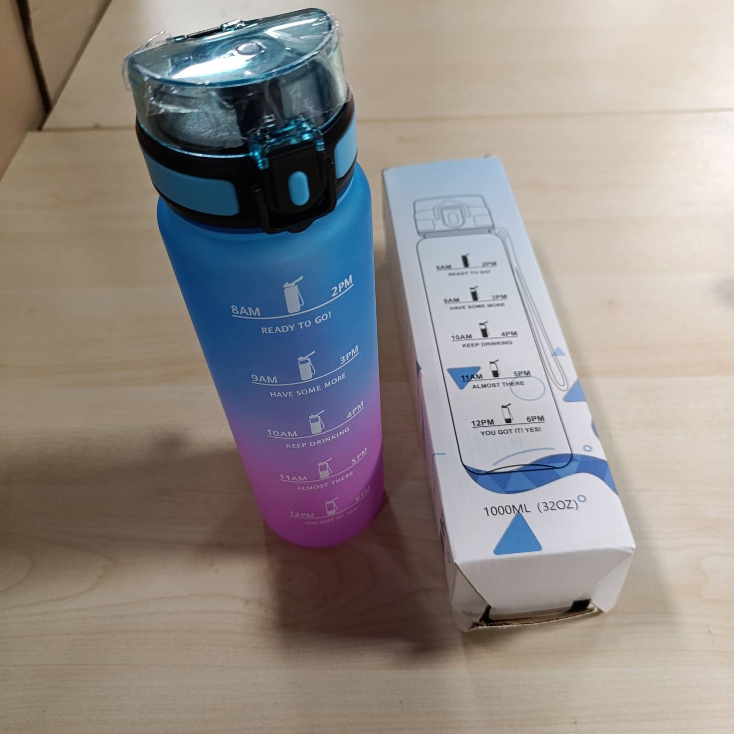 219115 - MOTSWEDI Shishe Uji, 1000ml, Pa BPA, e papërshkueshme nga rrjedhjet, me kohëmatës dhe filtër, Blu-Vjollcë