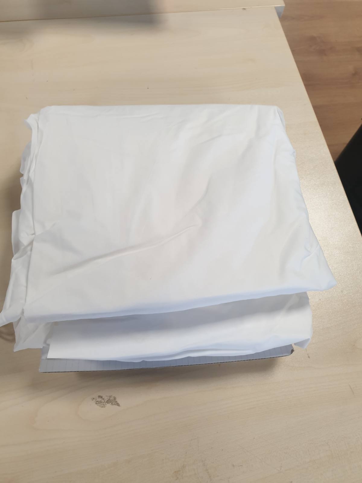 219307 - AMAZON BASICS Çarçaf i ngushtë prej pambuku organik, 200 x 200 cm, i bardhë