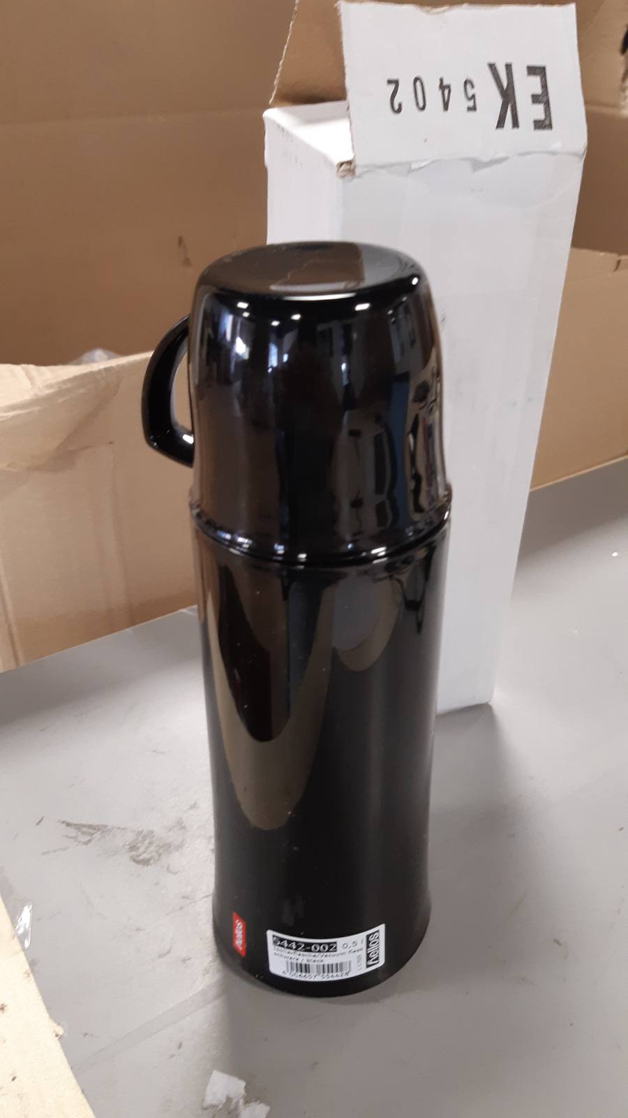 223531 - HELIOS Termos Elegance, Shishe e Zezë 0.5L – Mban pijet të nxehta dhe të ftohta për 6 orë – Dizajn i fortë