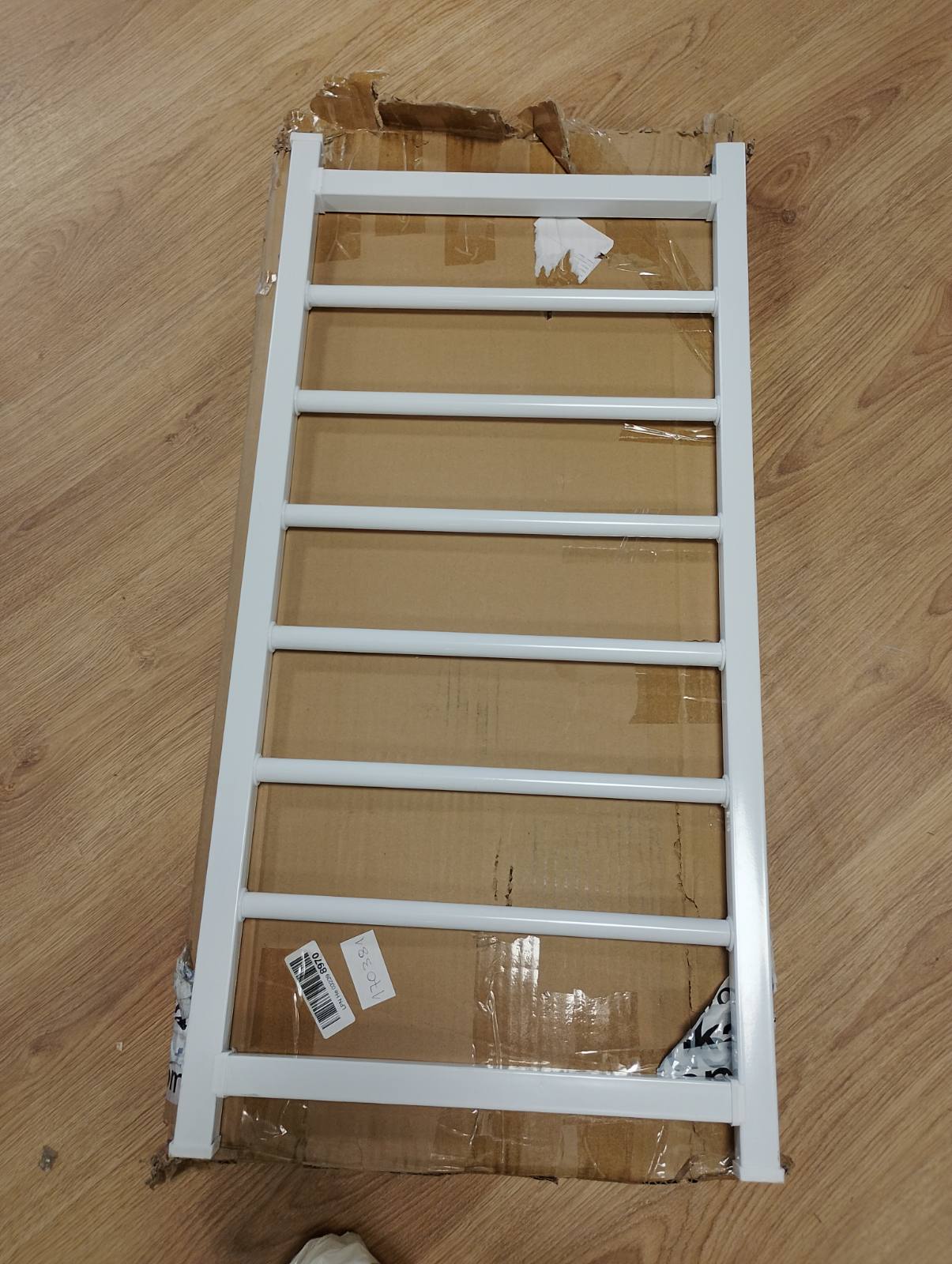 239648 - PORTE METALIKE SIGURIE - Pa Rrëshqitje, me Grila Dritaresh & Kangjella Mbrojtëse për Fëmijë dhe Kafshë Shtëpiake, Përshtatje Presioni, Madhësia 40x90cm, Ngjyra e Bardhë
