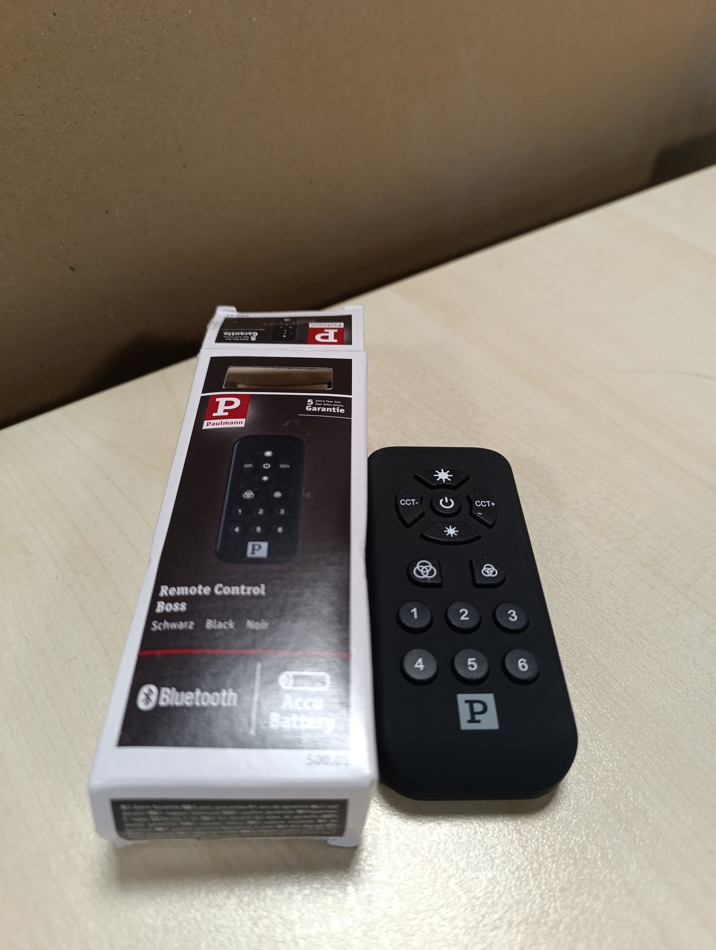 250947 - BOSS Kontrollues 50001 me telekomandë Bluetooth për shtëpi inteligjente Paulmann 500.01