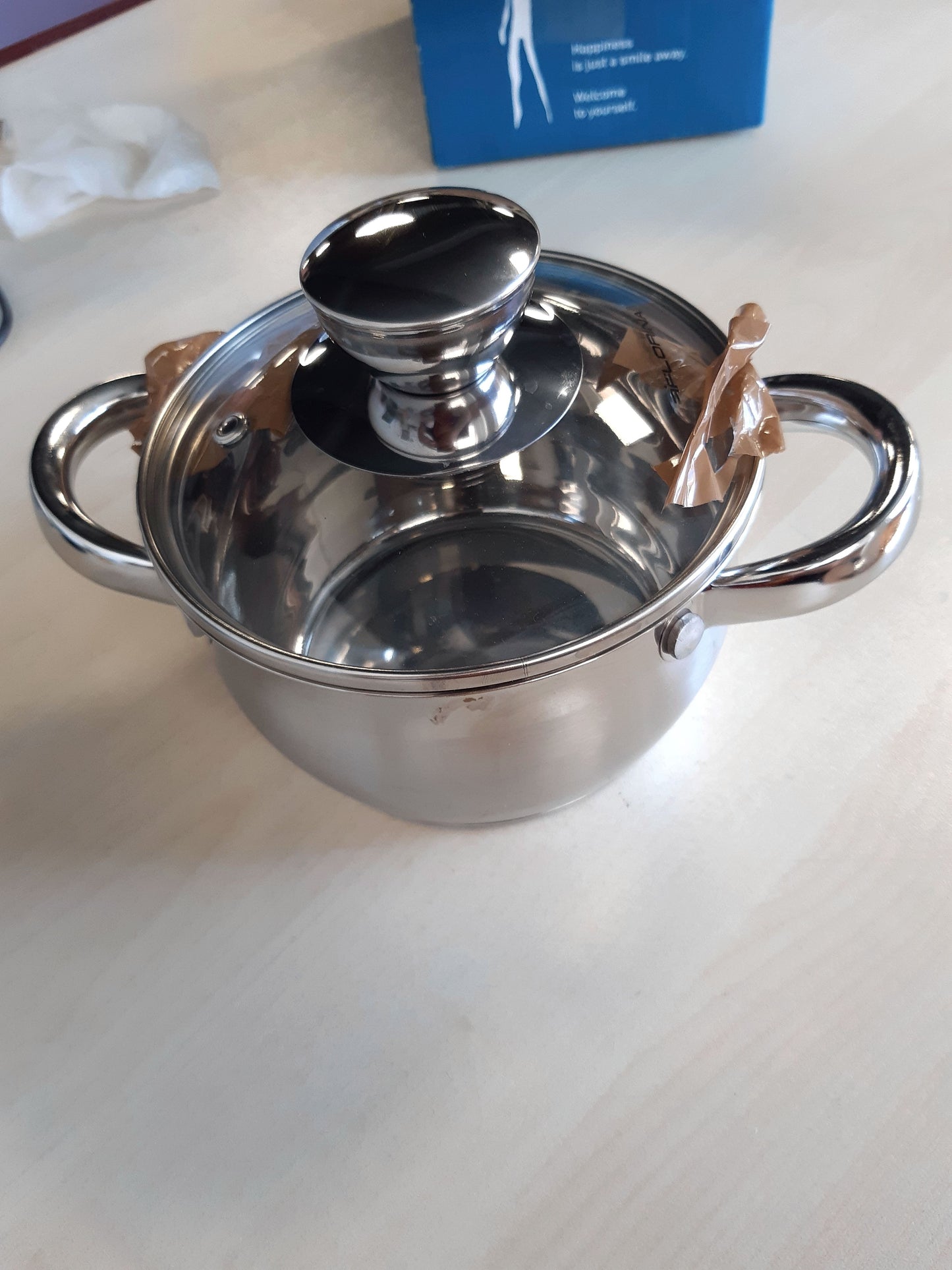 257217 - TENXHERE FLORINA OLIVER 14 CM 1.3 L PREJ ÇELIKU INOX ME KAPAK QELQI - I PËRSHTATSHËM PËR SOBA ME INDUKSION, GAZ, ELEKTRIKE DHE QERAMIKE - SHKALLË MATËSE E BRENDSHME - I SIGURT PËR LAVASTOVILJE - KAPAK REZISTENT NDAJ NXEHËS
