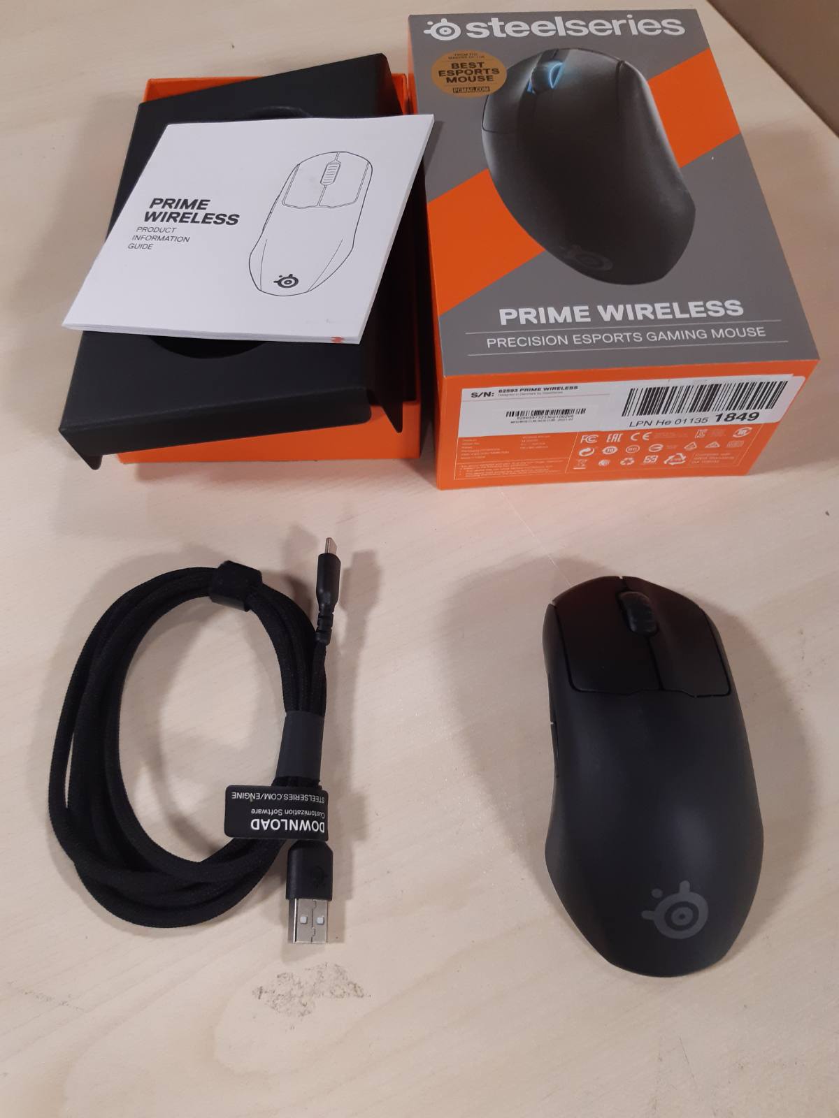 266258 - SteelSeries Prime Wireless Maus pa tel për lojëra me performancë të lartë - Jetëgjatësi baterie 100 orë - Sensor optik TrueMove Air me 18,000 CPI - Çelësa optikë magnetikë
