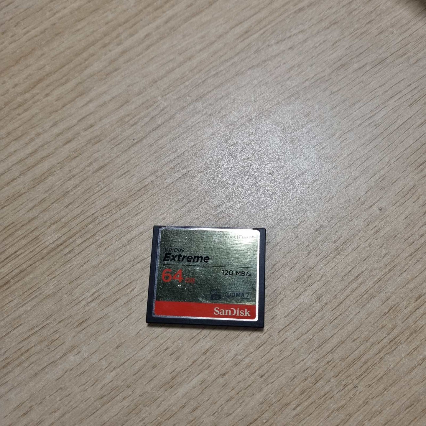 266273 - KARTË MEMORIEJE SANDISK EXTREME 64 GB UDMA7 COMPACTFLASH - E ZEZË/E ARTË