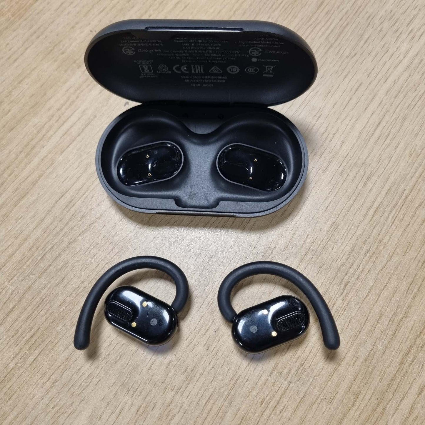 266437 - ANKER Kufje Soundcore V20i, vesh të hapur, grepa të rregullueshëm, IP55, Bluetooth 5.4, 36 orë kohëzgjatje luajtjeje