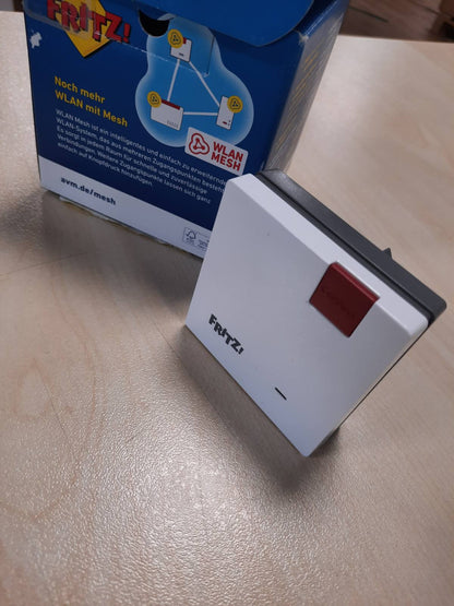 266451 - FRITZ! WLAN Mesh Repeater 600, WLAN N deri në 600 Mbps (2.4 GHz), WPS, dizajn kompakt, version gjerman