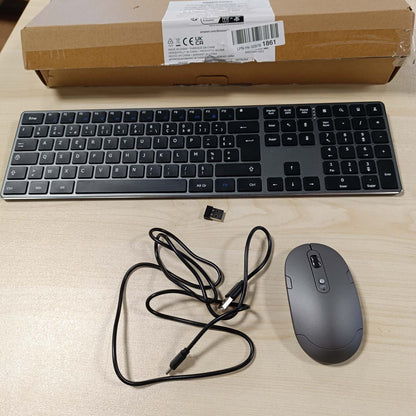 266529 - AMAZON BASICS Maus pa tel i rikarikueshëm, Tastierë e plotë ultra e hollë dhe e heshtur me tastierë numerike, FR Layout gri, e zezë