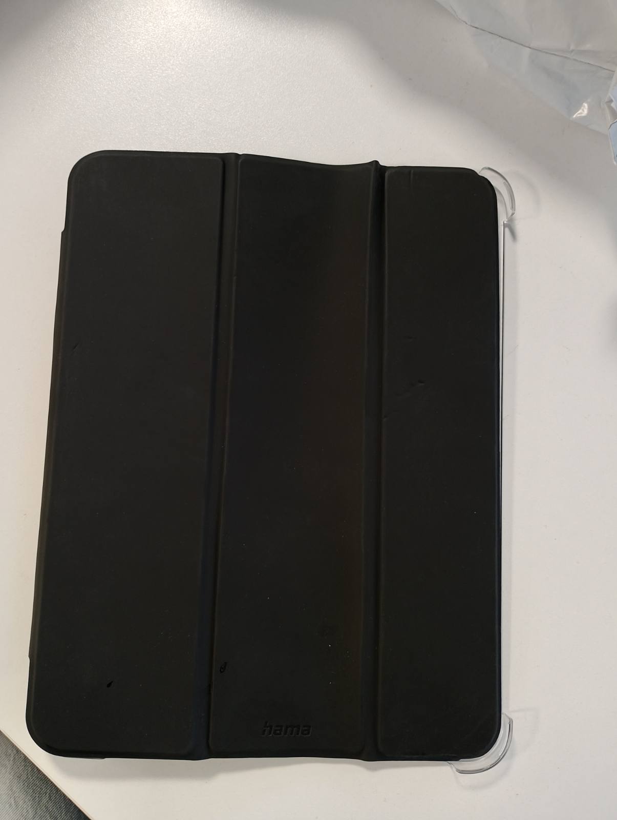 266563 - HAMA Mbështjellëse për Apple iPad 11" (2025)/iPad 10.9" (2022), Mbajtëse stilolapsi, Funksion mbështetëse, Magnet, Mbulesë tableti, Mbulesë me rrota, Mbulesë me mbajtëse stilolapsi, Pjesë e pasme transparente, E zezë.