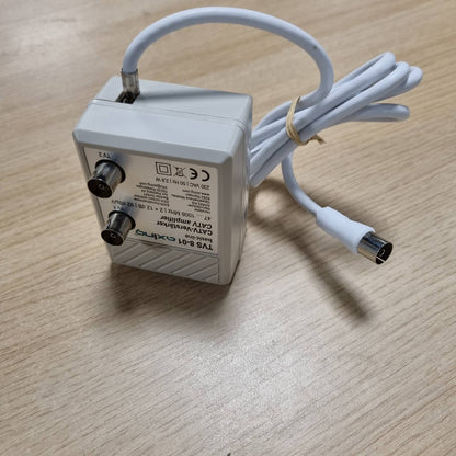 266706 - AXING Amplifikator me brez të gjerë TVS 8-01 me 2 dalje (2 x 12 dB) për DTT dhe FM ose kabllo televizive