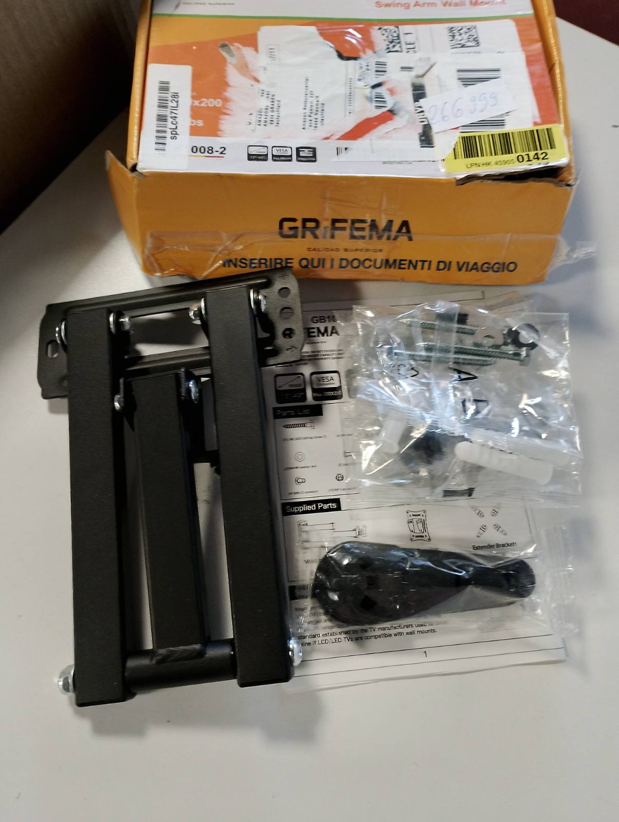 266999 - GRIFEMA Mbështetëse muri për televizor GB1008-2 për televizorë 13-43 inç, deri në 20 kg, Maks. VESA 200x200 mm, e rrotullueshme 180 gradë