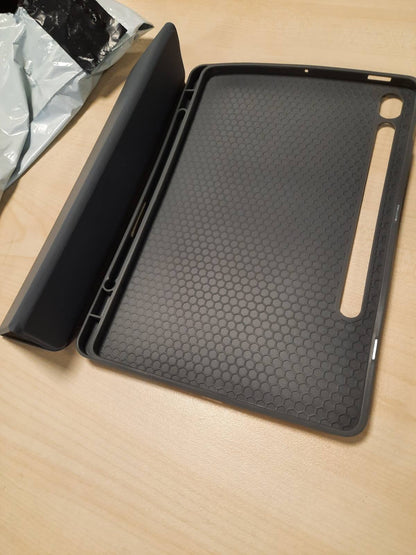 267050 - JETech Mbrojtëse për Samsung Galaxy Tab S10 Lite/S10 FE/S9 FE 10.9 inç, TPU i butë, palosje trefishe, mbajtëse stilolapsi S Pen, mbështetje karikimi S Pen (Antracit)