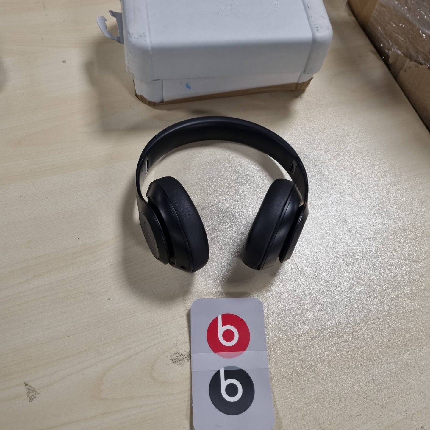 267568 - BEATS Studio Pro – Kufje Bluetooth plotësisht pa tel me anulim zhurmash, Audio 3D e personalizuar, Audio pa humbje USB-C, Pajtueshmëri me Apple dhe Android - E zezë