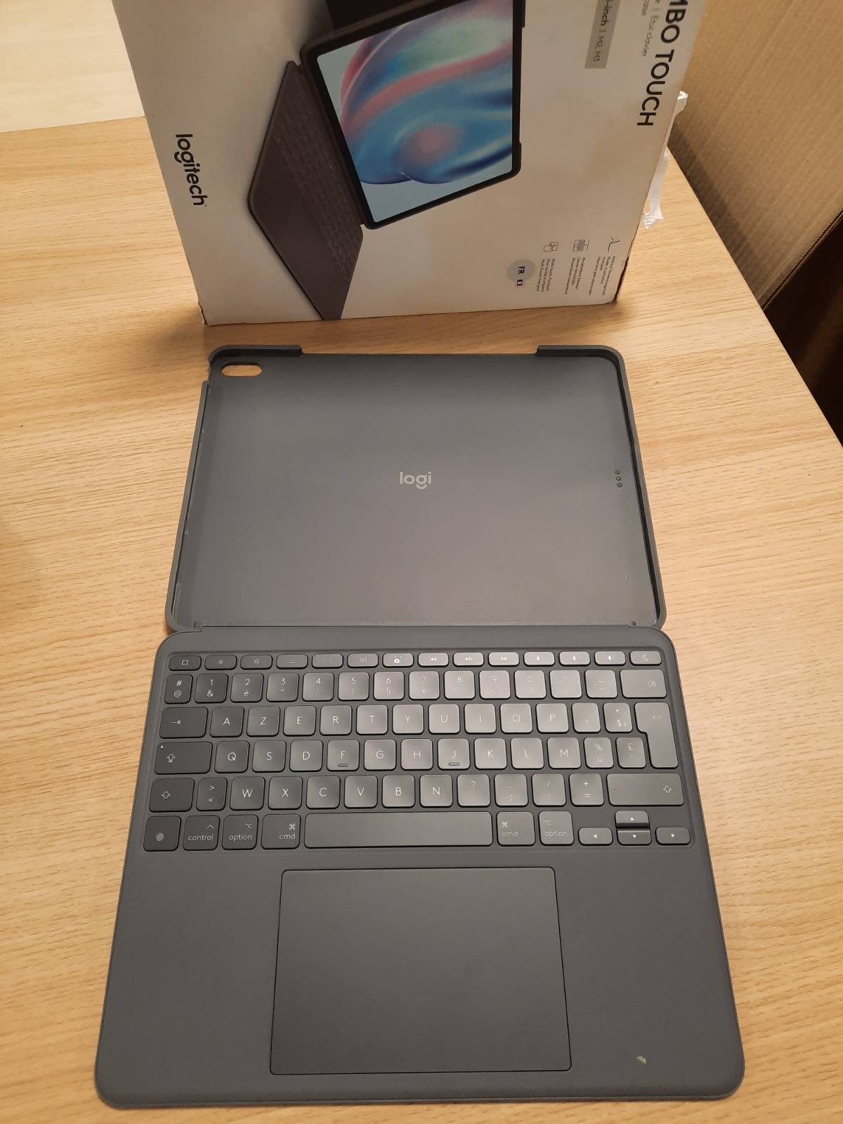 267576 - LOGITECH COMBO TOUCH - QWERTY në Mbretërinë e Bashkuar