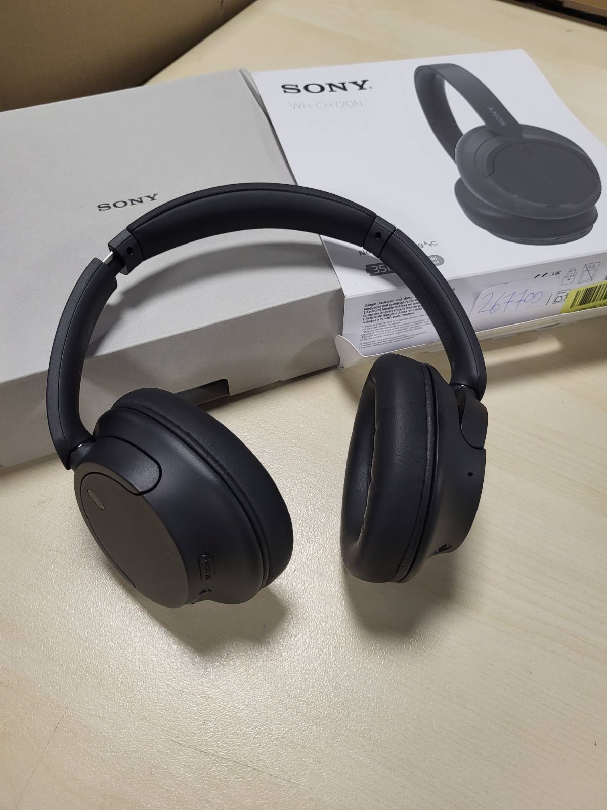 267700 - SONY WH-CH720N - Kufje pa tel Bluetooth me anulim zhurmash - Mikrofon i integruar - Jetëgjatësi baterie deri në 35 orë - Karikim i shpejtë - Ngjyra: e zezë